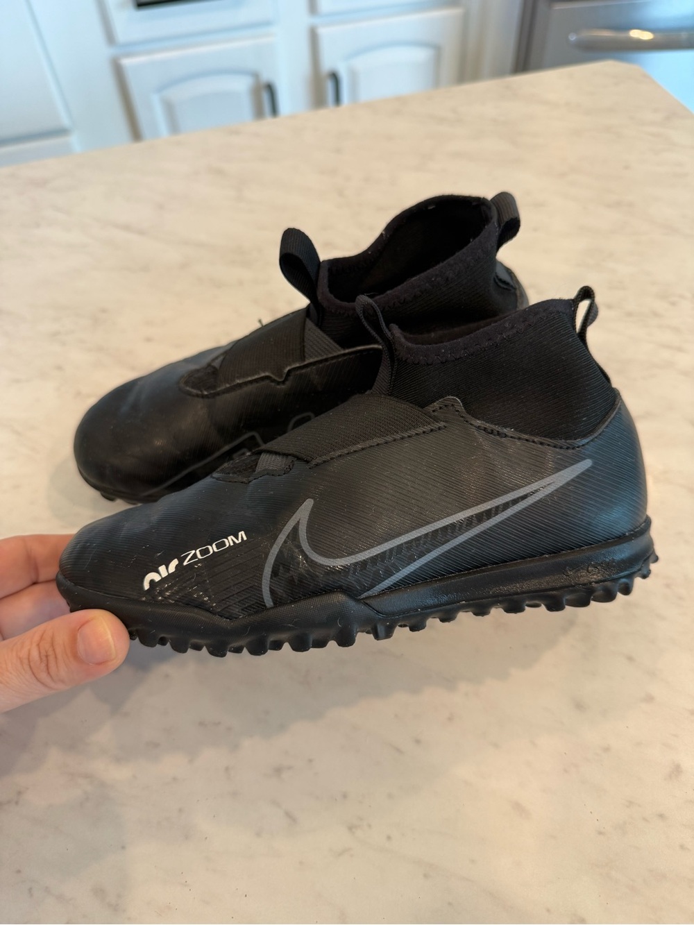 Nike Kids' Black Zoom Turf Soccer Cleats 2Y